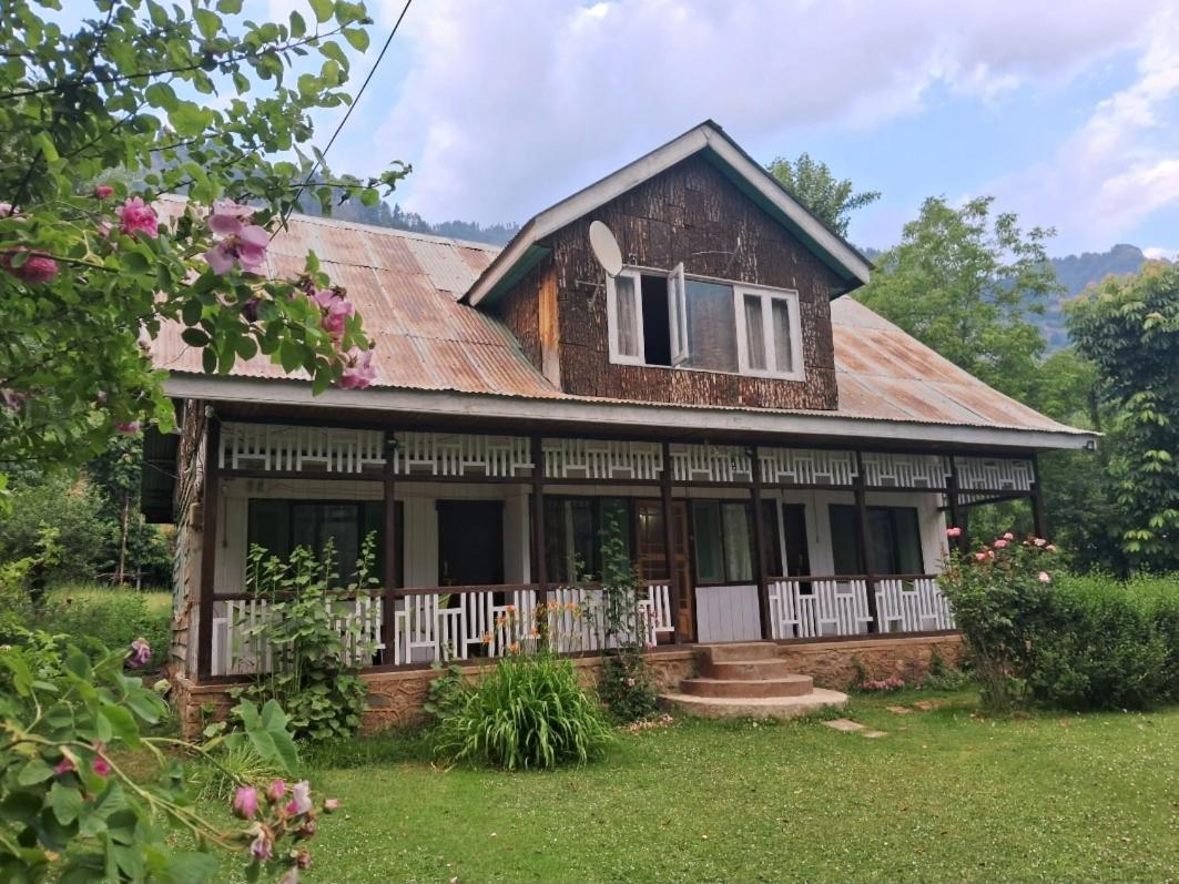 Pk Cottage Pahalgām Eksteriør billede