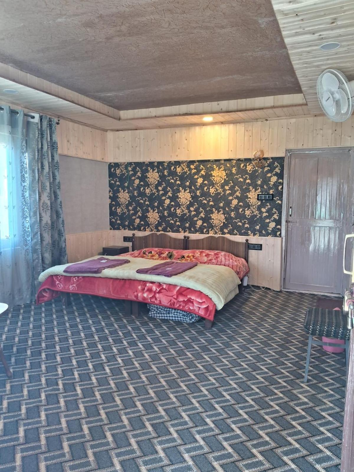 Pk Cottage Pahalgām Eksteriør billede